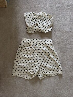 Polka Dot Strapless Crop Top and High-Waist Shorts Set - Black/White